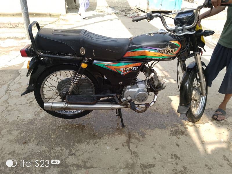 unique70. cc Karachi 2022 1st owner 4