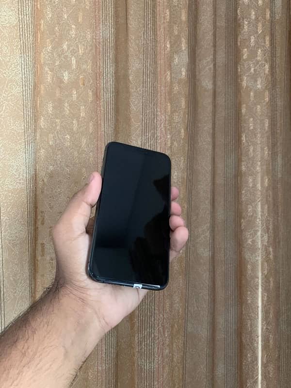 iphone 11 pro 256gb 100% health original waterpack 3