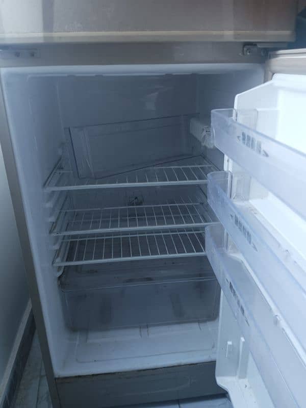 Dawlance fridge for sale. . 0