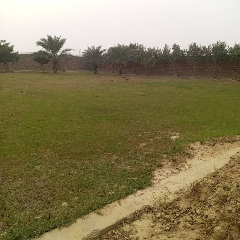 5 Kanal Farm House For Sale Near Bahria Town Lahore, and Ada plot Ring Road. 5