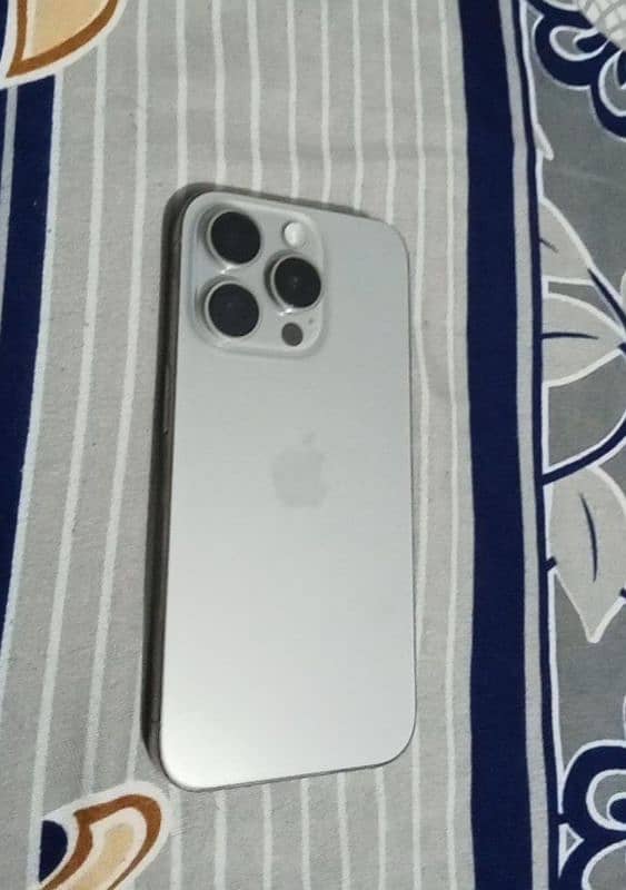 iPhone 15 pro 0