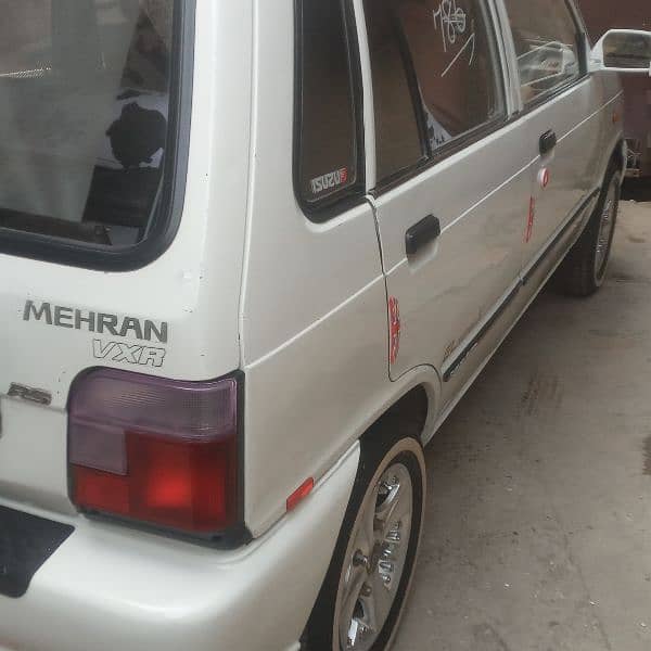 Suzuki Mehran VXR 2011 3