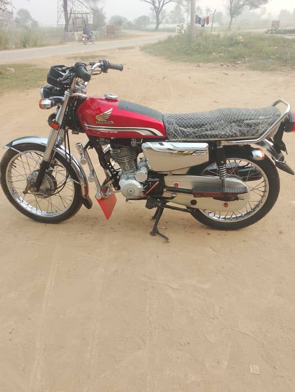 Honda CG 125 self Start 2019 Model 8