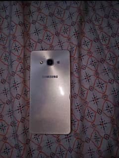 Samsung j3 pro Sirf mobile he box or charger nhi he