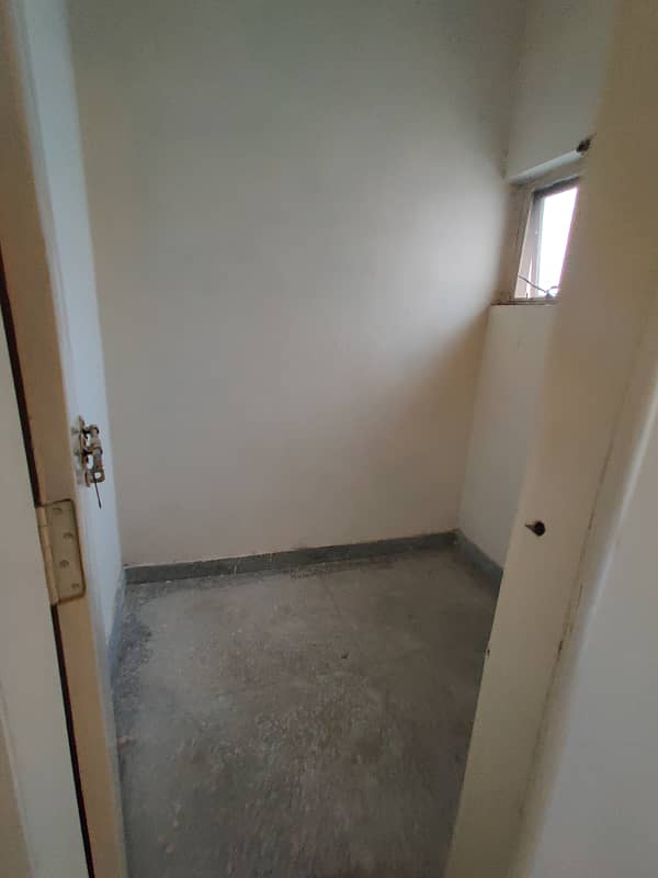 3 Bedroom Flat Fire Sale 2rd Floor G-11/3 5