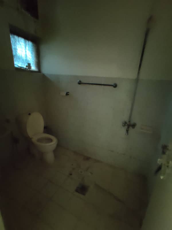 3 Bedroom Flat Fire Sale 2rd Floor G-11/3 8