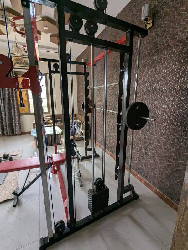 Functional trainer (Cable cross + Smith machine) 4