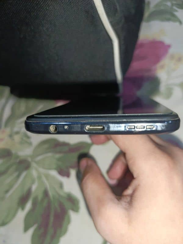 Tecno Camon 18P 8/128 with Box And charger 1