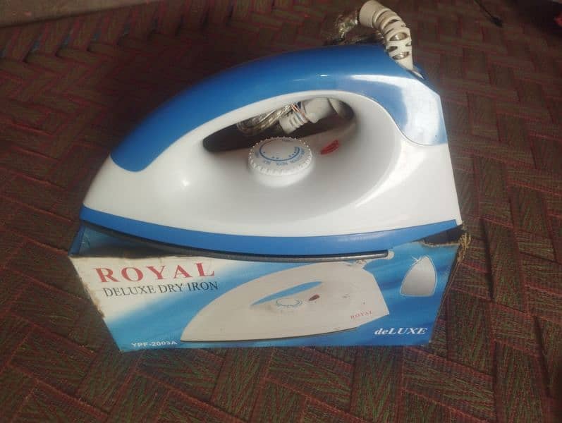 royal deluxe dry iron 0