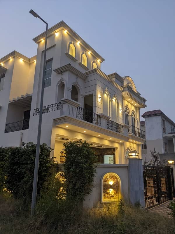 10 Marla Spacious House Available In Citi Housing Society For sale 3