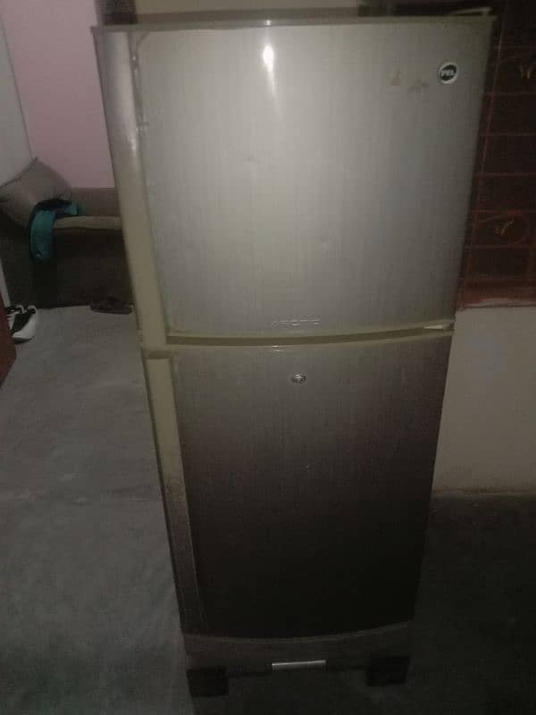 pel fridge medium size 3