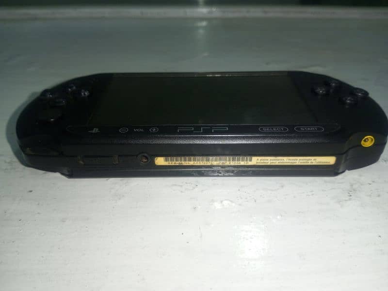 Sony PSP Street E1004 5