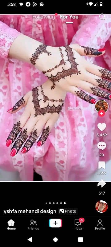 mehndi designer available 0