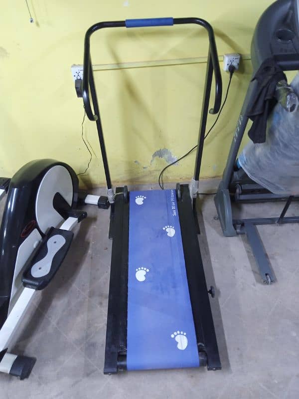 Exercise ( manual 21 rollers treadmill ) 1