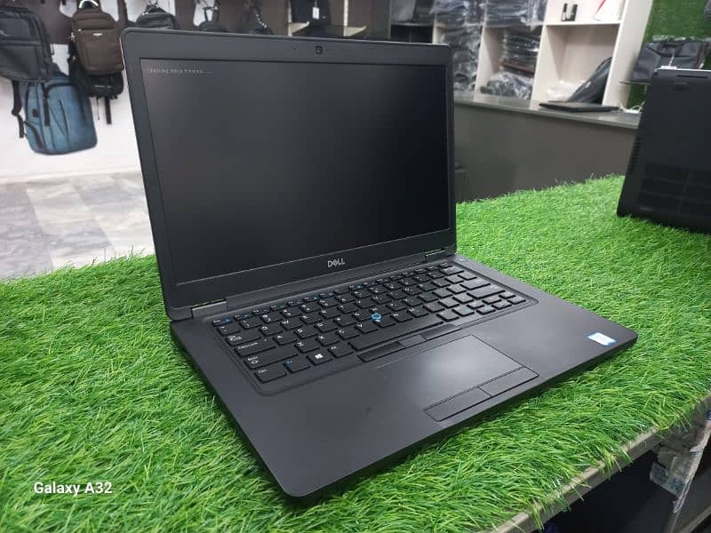 Dell Latitude 5490 i5, 8th Generation 1