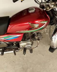 Honda cd70cc 2015model ha total genuine urgent sale