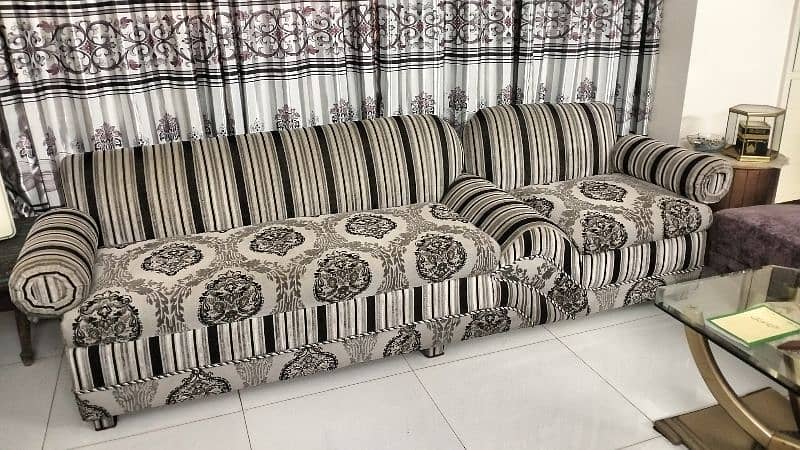 5 Seater Sofa 1