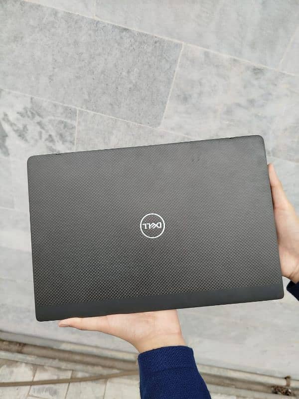 Dell Latitude 7300  16 / 256 GB   ( 10 / 10 )   Core i7 8665u  (Touch) 0