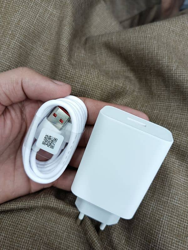 tecno original charger 70w (camon 30 ka charger hai) 1