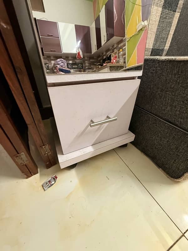 mirror vanity for sale 1