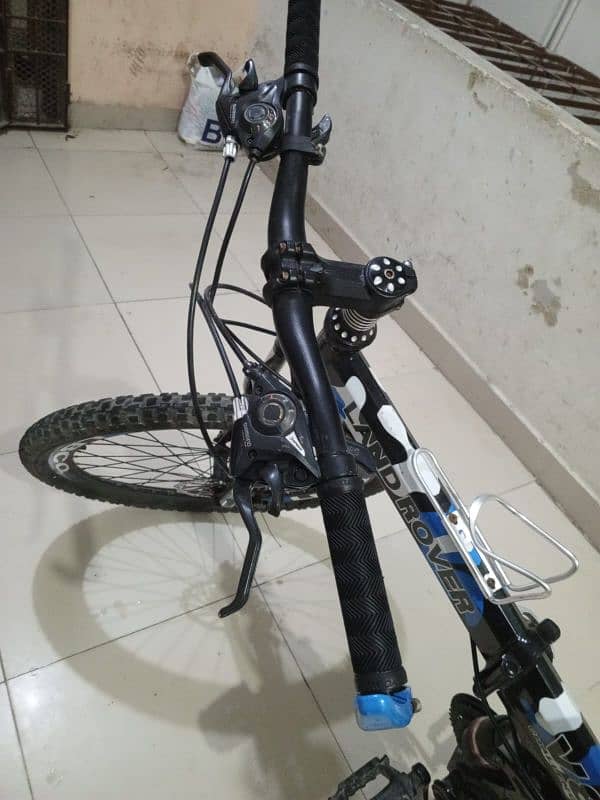 Land Rover mountain bike 0