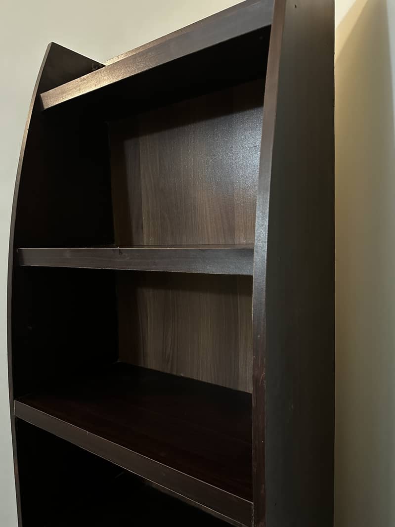 Wooden Bookshelf 1