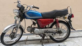 Honda cd 70.1983 model. antique piece