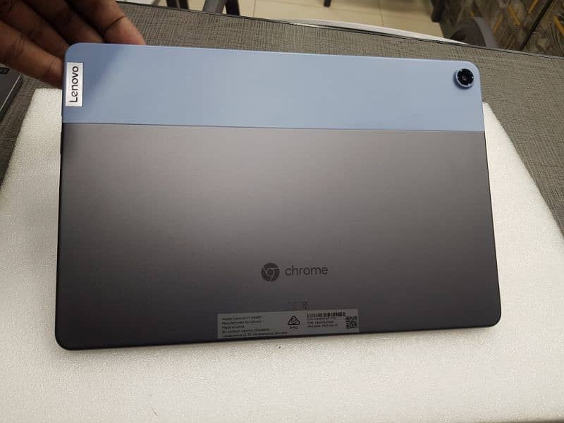 Lenovo chromebook Tablet  4GB /64GB (2021) 3