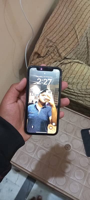 iphone 11 256gb Pta approved physical+esim 1