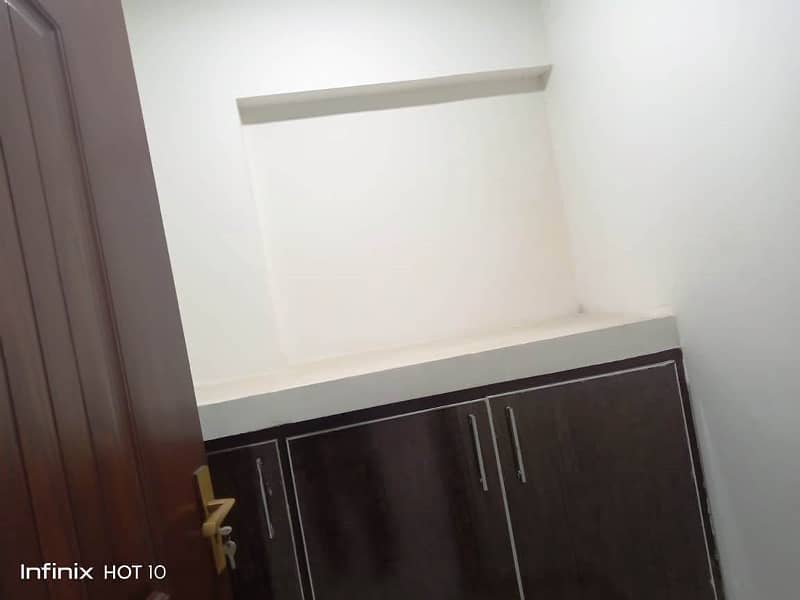 2 Bed Apt in Sec B Available for Sale in Askari 11 Lahore. 21