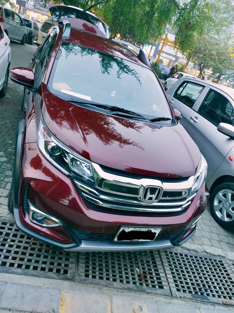 Honda BR-V 2021 i vtec vs 4