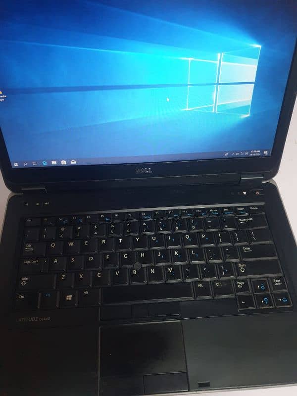 Dell  core i5 4th generation 4