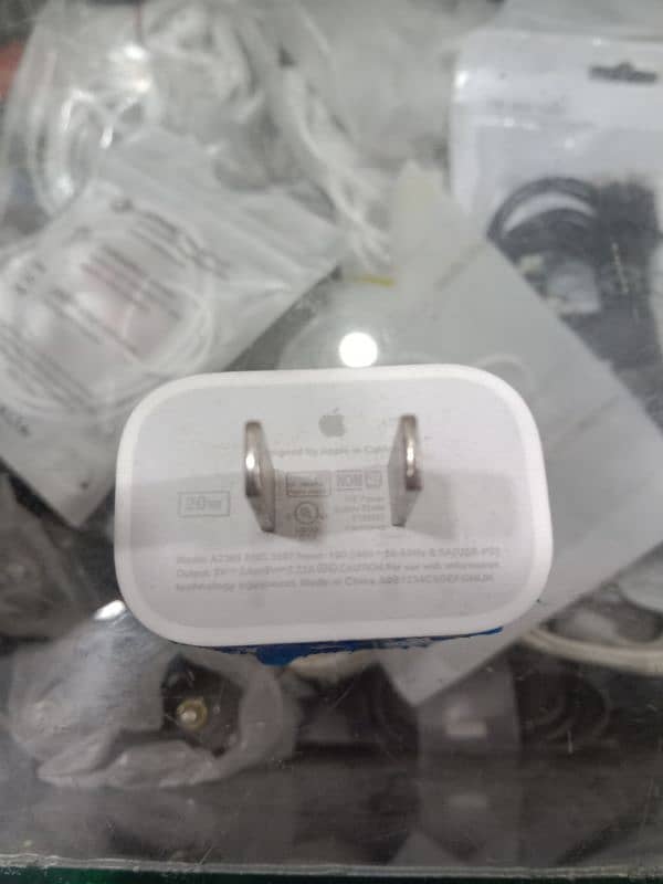 20wt org adapter Apple 0