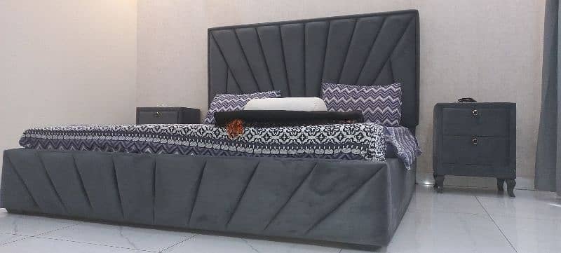 Bed Set With Mattress and Dressing Table Complete Set. 2