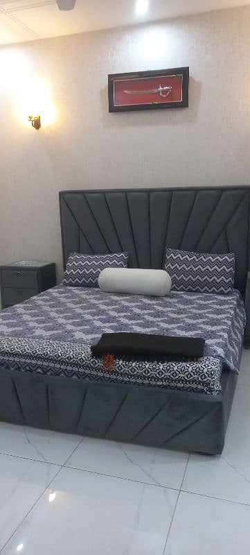 Bed Set With Mattress and Dressing Table Complete Set. 3