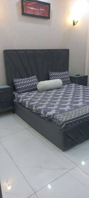 Bed Set With Mattress and Dressing Table Complete Set. 4