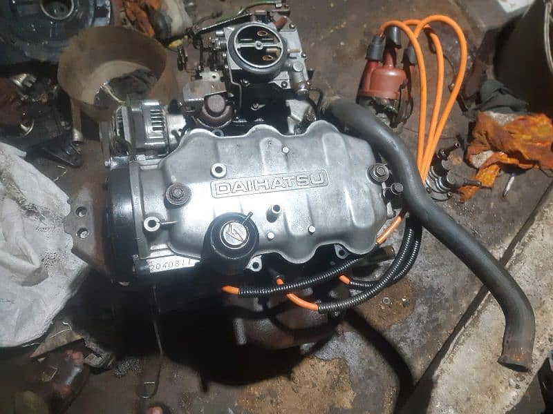 Daihatsu charade engine with gear 3