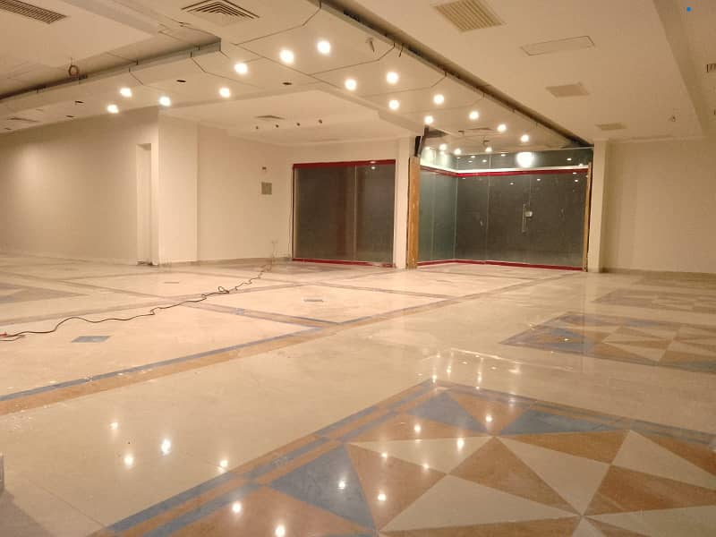 1300 square Feet Brand New Corporation Office Available For Rent in Gulberg 3 Lahore 12