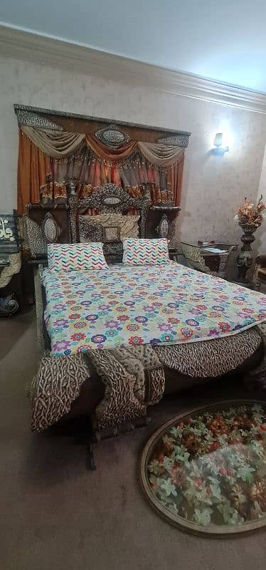 Solid wood  bed set 0