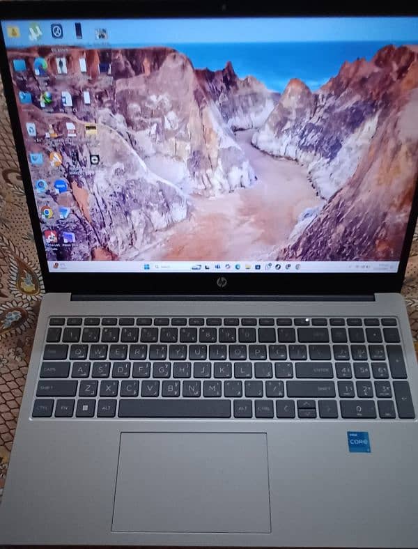 HP 8GB RAM 256 GB SSD 13th Genration 3