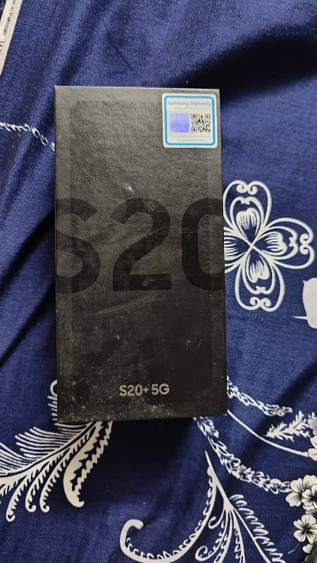 Samsung Galaxy s20 plus 5g with box 9