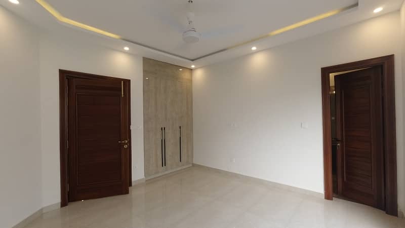 1 KANAL BRAND NEW HOUSE FOR SALE DHA PHASE 6 9