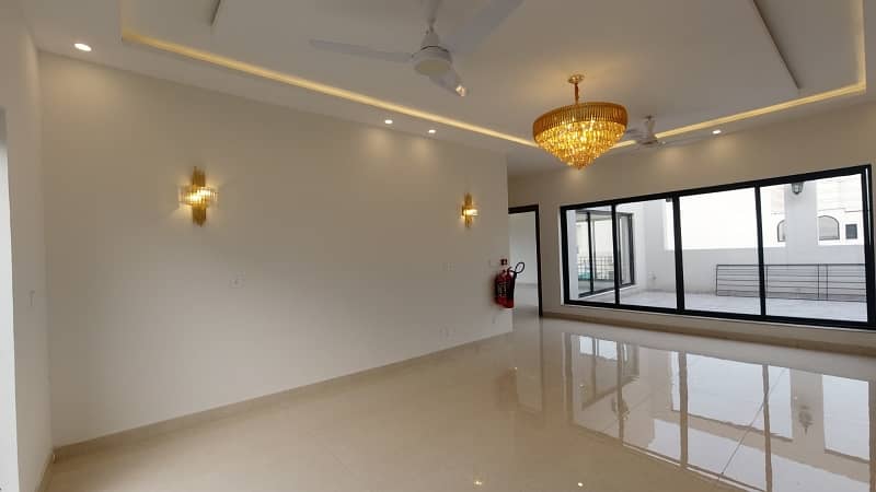 1 KANAL BRAND NEW HOUSE FOR SALE DHA PHASE 6 20