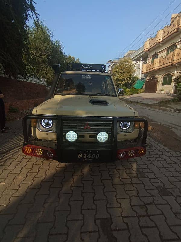 Mitsubishi Pajero 1987 1