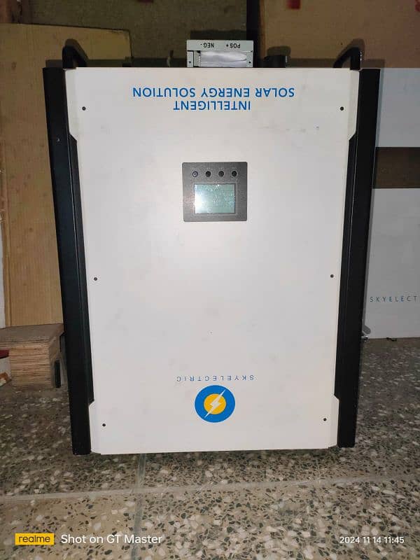 INFINISOLAR 10kW Hybrid 3-Phase Inverter 2