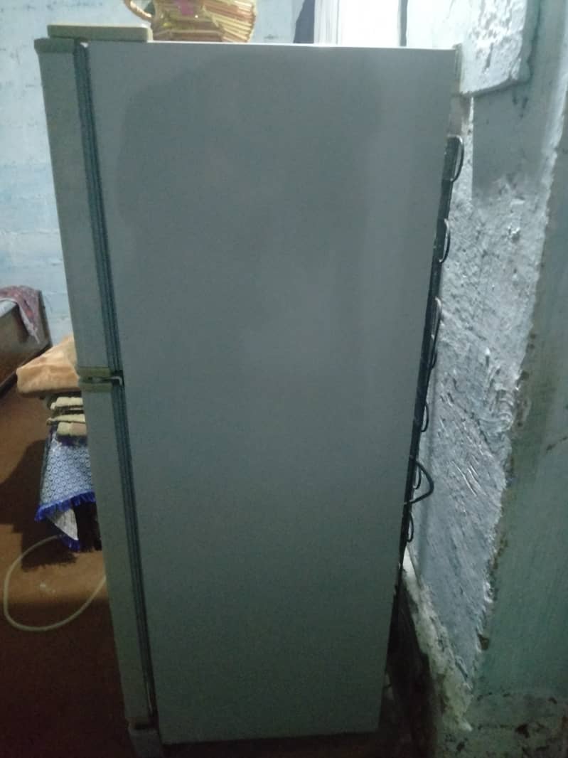 Dawlance refrigerator for sale in good price 0