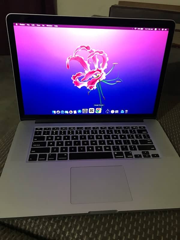 Macbook pro 2013 15inches , i7 16/512gb, 1gb dadicated Graphics Card 3