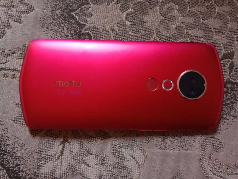 Meitu mobile urgent sale 1