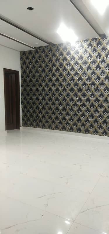 Near wapda town Gulshan e Lahore society 10 Mrla brand new house available for sale 8