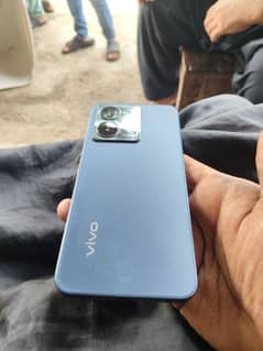 vivo y22 with box all ok good condition 4/64